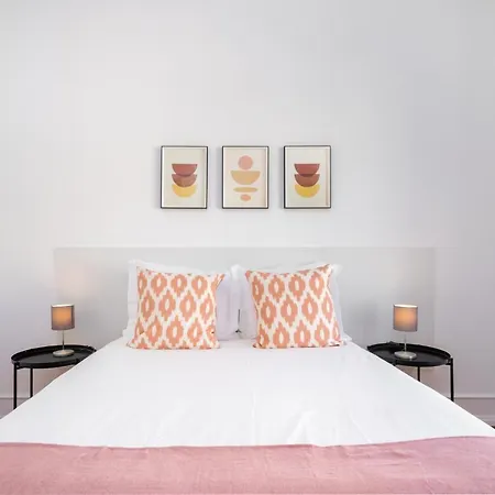 Whome Hideaway Family #3 *