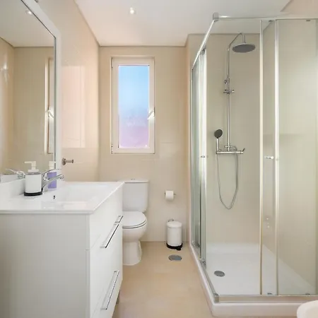 アパート Whome Hideaway Family #3 *